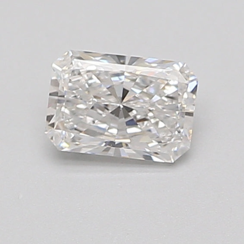 0.7 Ct Radiant Lab Diamond  D  VS1   IGI