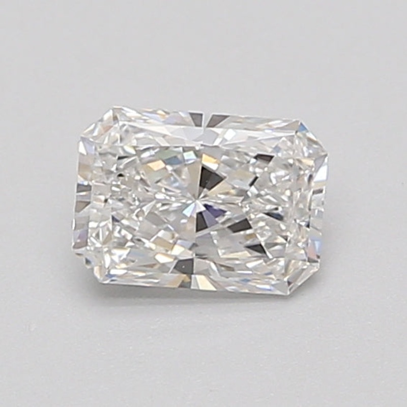 0.71 Ct Radiant Lab Diamond  E  VS1   IGI