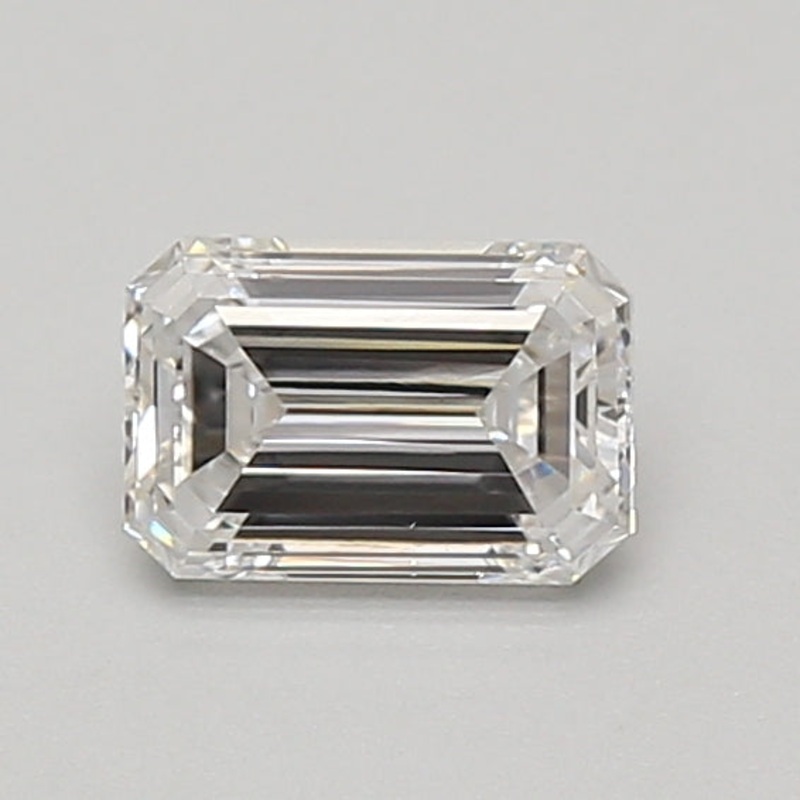 0.7 Ct Emerald Lab Diamond  E  VS1   IGI
