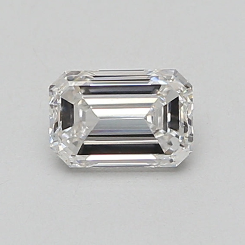 0.73 Ct Emerald Lab Diamond  E  VVS2   IGI