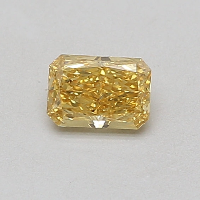 0.43 Ct Radiant Lab Diamond  Fancy Vivid Yellow  VVS2   IGI