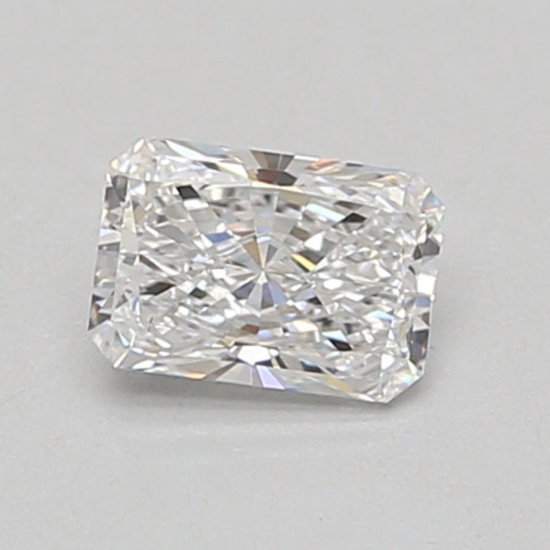 0.73 Ct Radiant Lab Diamond  E  VS1   IGI