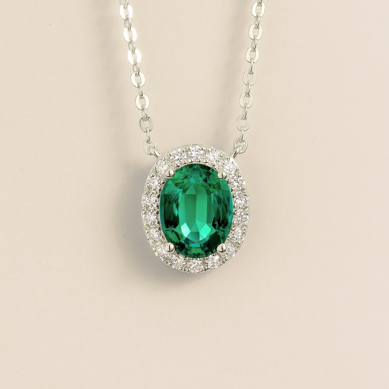 Mina White Gold Necklace Set With Emerald & Diamond