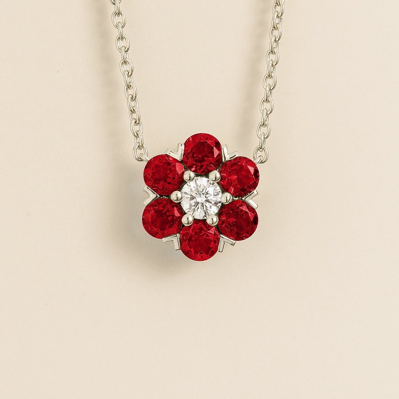 Cinq White Gold Necklace in Diamond & Ruby