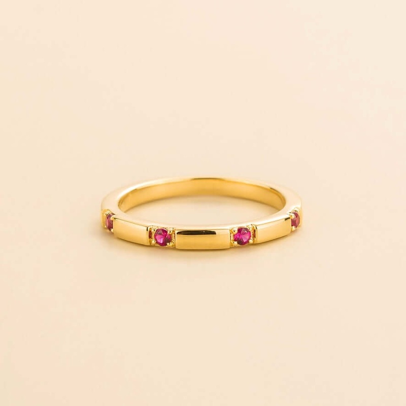 Balans Gold Ring Set With Ruby