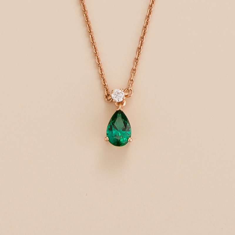 Ori small pendant necklace in Emerald and Diamond set in Pink gold