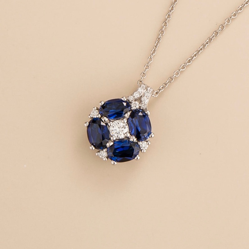 Pristi White Gold Necklace Diamond & Blue Sapphire