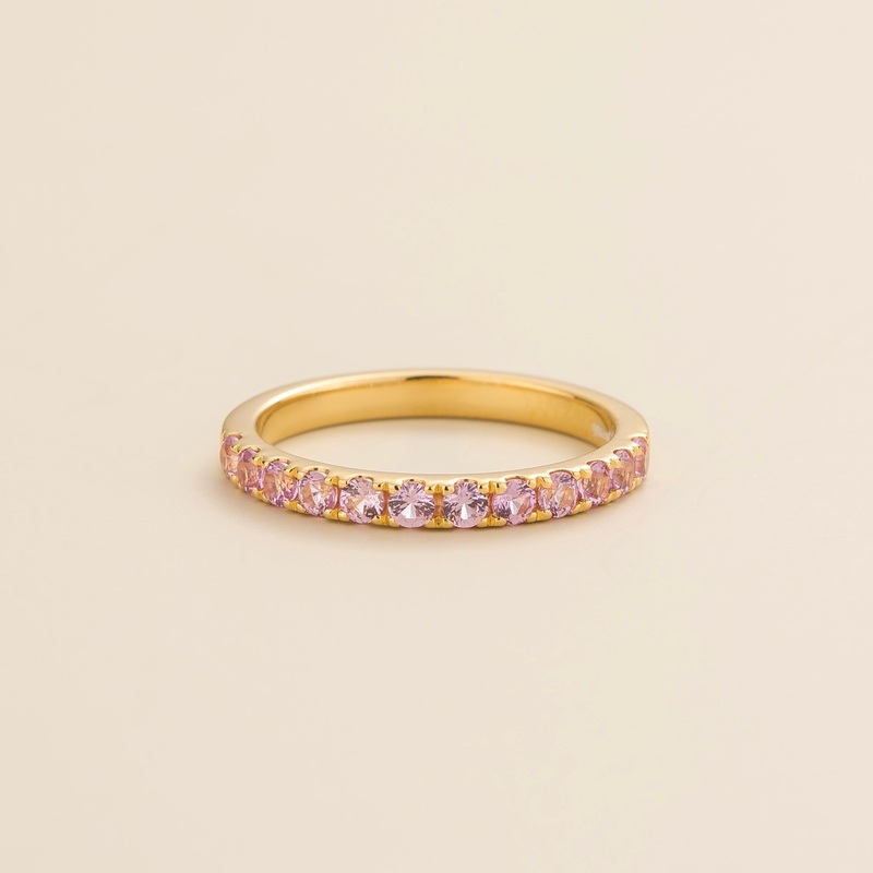 Salto gold ring set with Pink sapphire