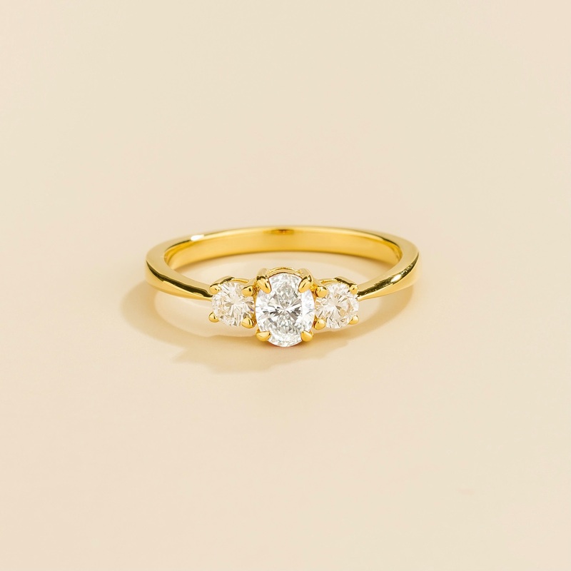 Boble gold ring set with Diamonds