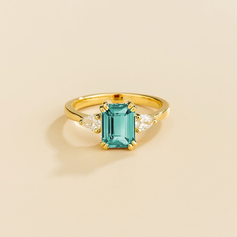 Ailes Gold Ring Paraiba Sapphire & Diamonds