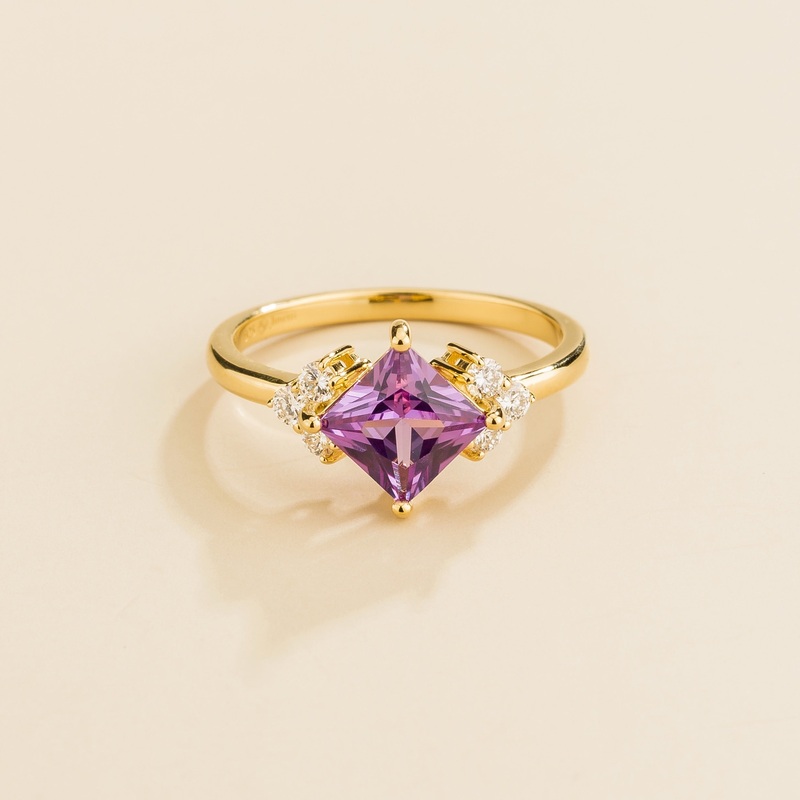 Amore Gold Ring Purple Sapphire & Diamond