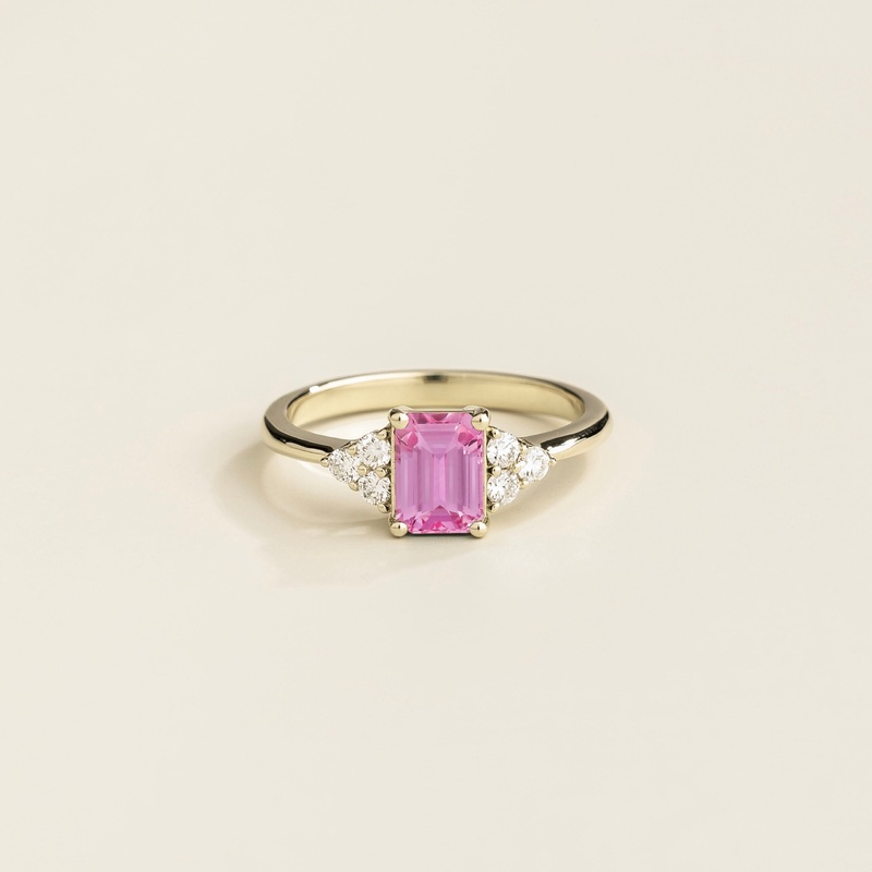 Chateau White Gold Ring Pink Sapphire & Diamond