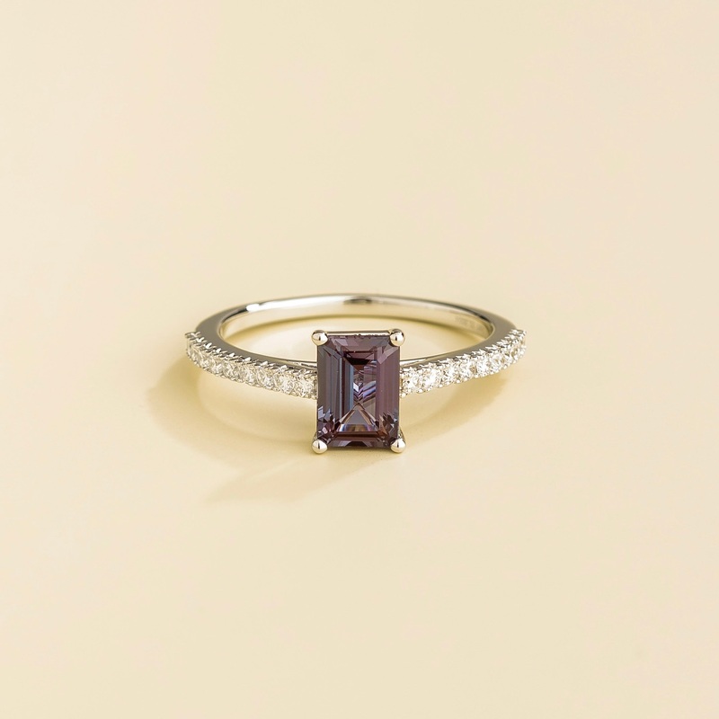 Chelle White Gold Ring In Alexandrite & Diamond