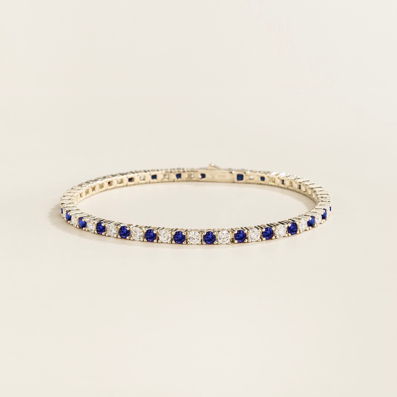Ciclo white gold tennis bracelet set with Blue sapphire and Diamond