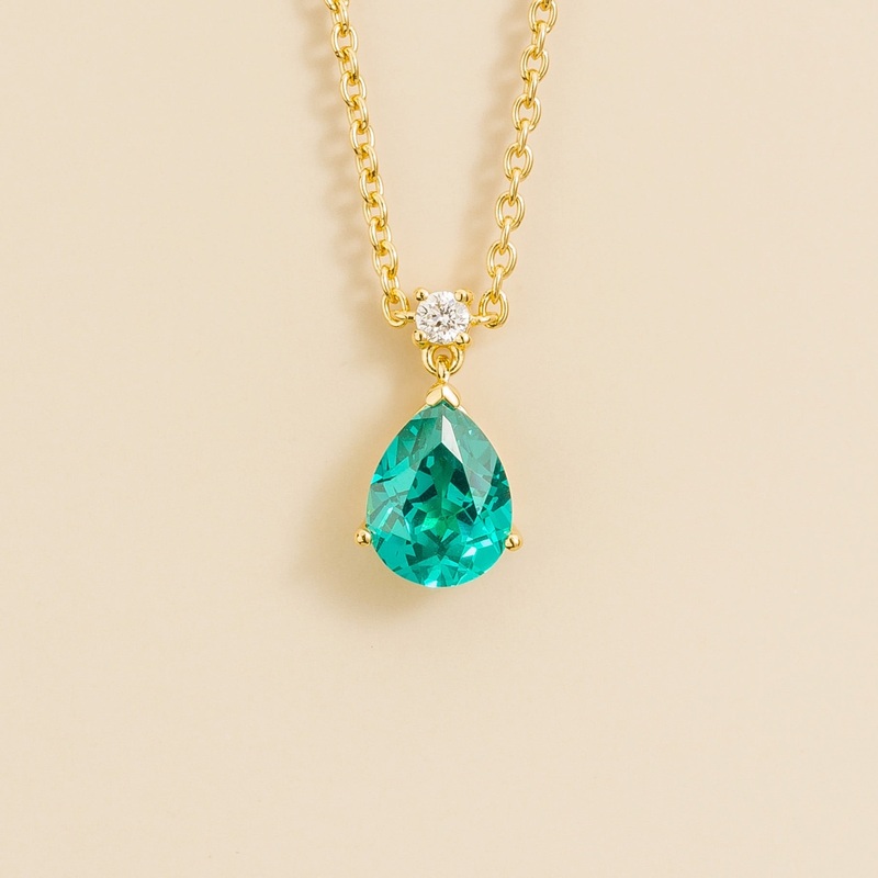 Ori medium pendant necklace in Paraiba sapphire & Diamond set in Gold