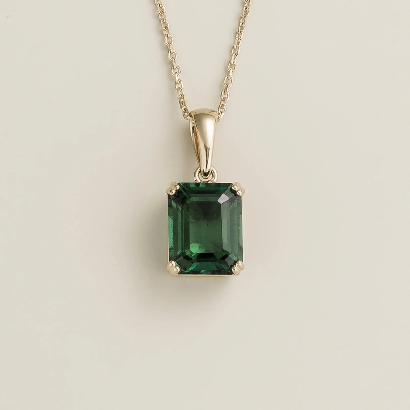 Thamani White Gold Pendant Necklace In Emerald