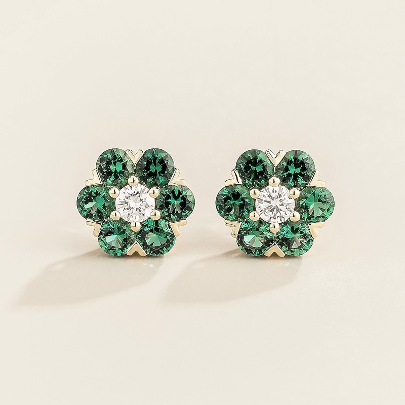 Cinq White Gold Earrings Diamond & Emerald