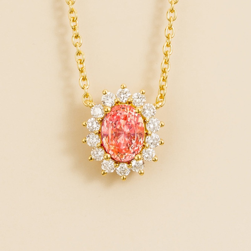 Divo Gold Necklace Set With Padparadscha Sapphire & Diamond