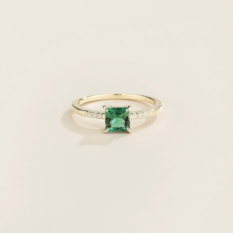 Etre White Gold Ring Emerald & Diamond