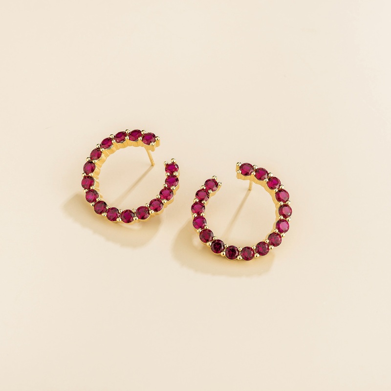 Kom Gold Earrings Set With Ruby