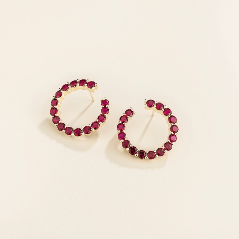 Kom White Gold Earrings Set With Ruby