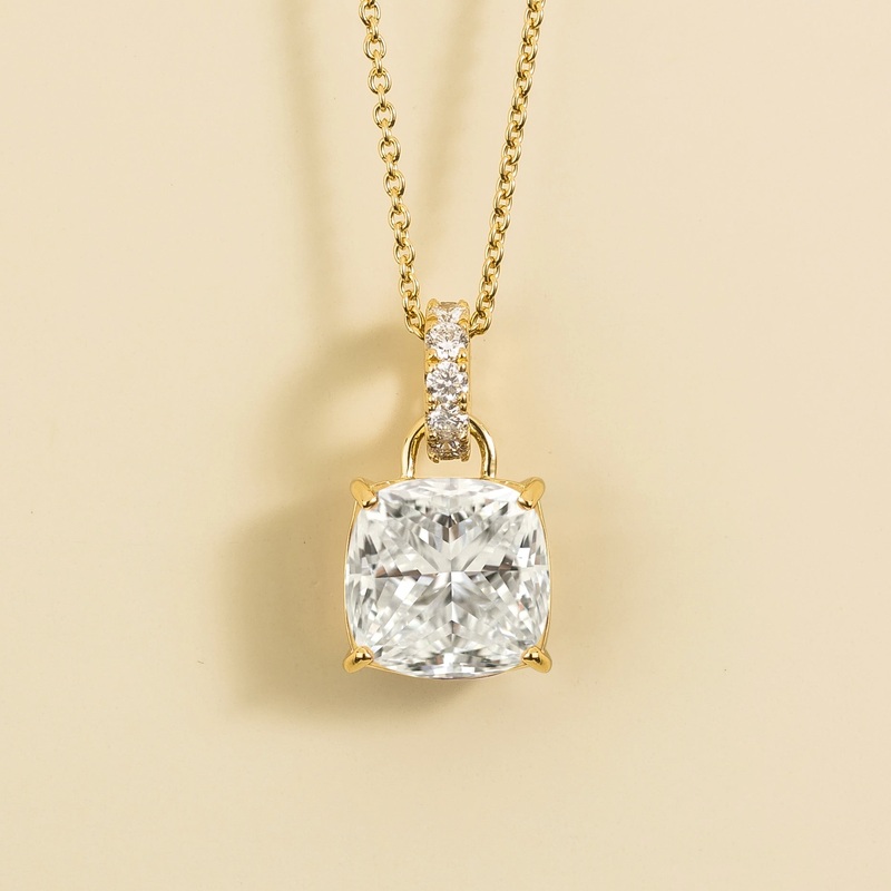 Oreol Pendant Necklace In Diamond Set In Gold