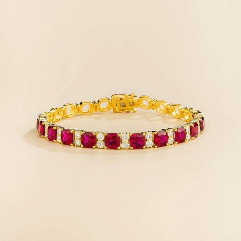 Sira Gold Bracelet Set With Ruby and Diamond
