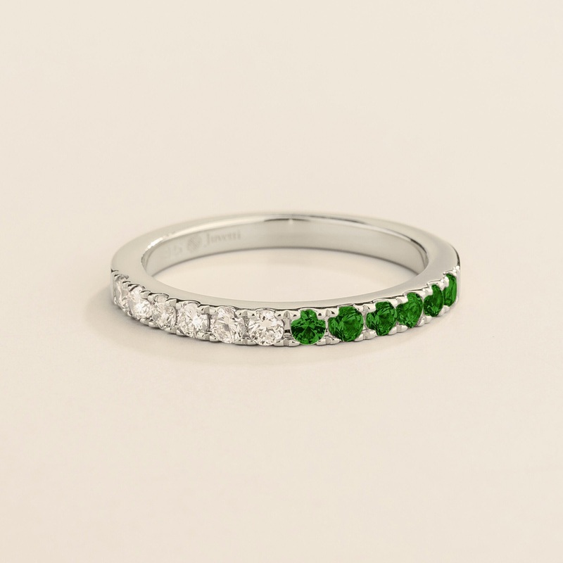 Dimi White Gold Ring In Emerald & Diamond