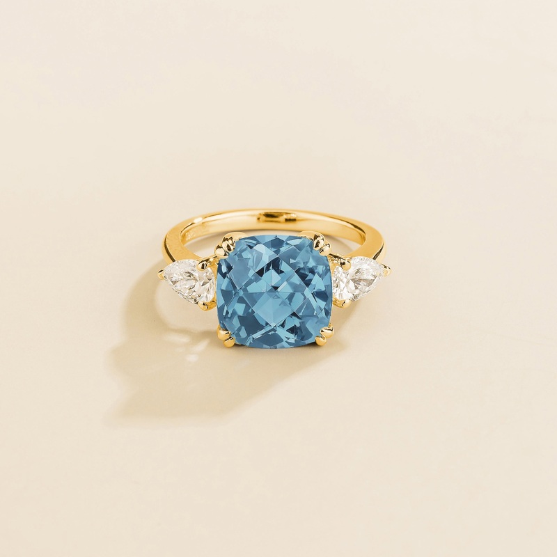 Pari Gold Ring in Aquamarine & Diamond