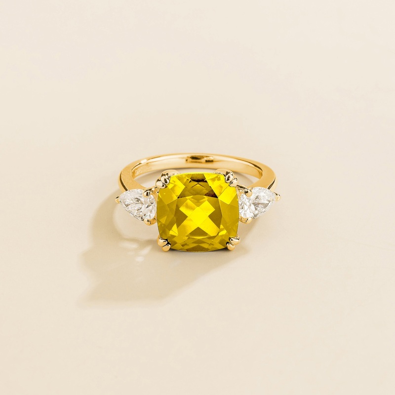 Pari Gold Ring in Yellow Sapphire & Diamond