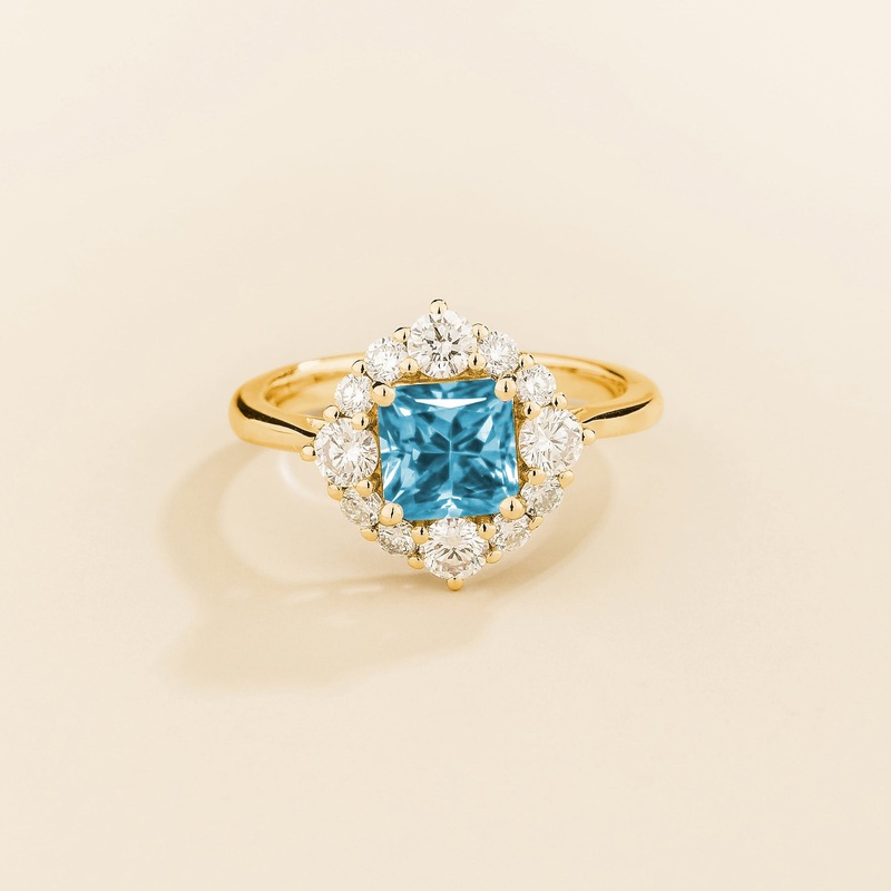 Tuli Gold Ring in Aquamarine & Diamond